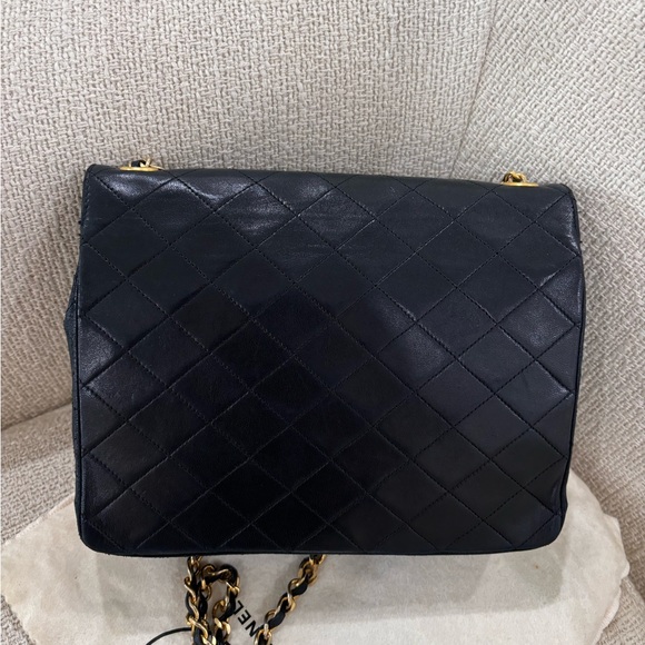 Authentic CHANEL black lambskin wild stitch vintage Diane bag - Picture 2 of 16